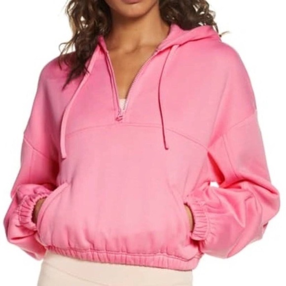 Alo Yoga Stadium Quarter-Zip Hooded Sweatshirt in Parisian Pink - Picture 4 of 12